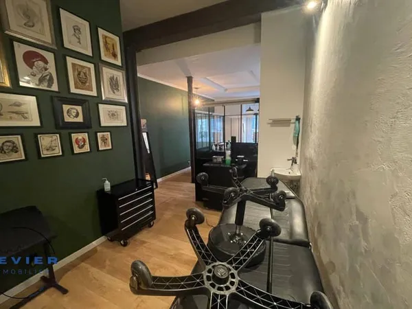 Local 26 m²