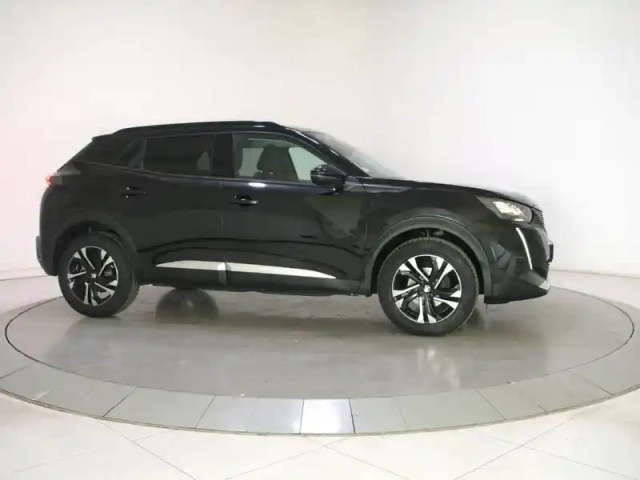 Peugeot 2008 puretech 130 s&amp;s eat8 — photo 4