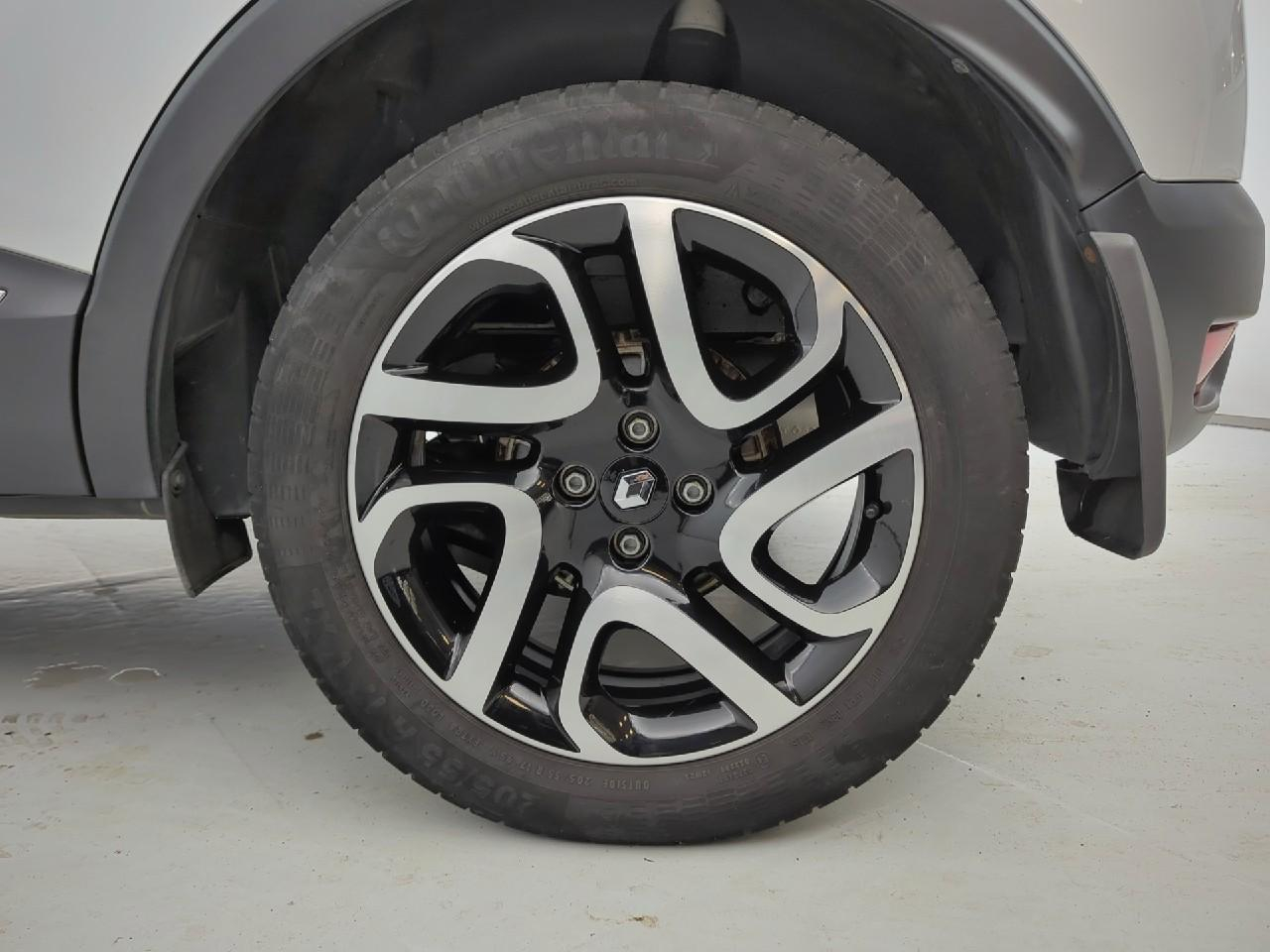 Renault Captur tce 90 energy e6 intens — photo 11