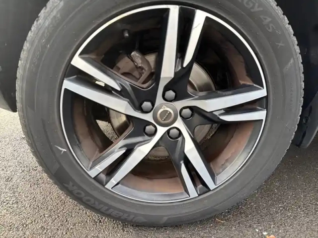 Volvo Xc40 d4 awd adblue 190 ch geartronic 8 — photo 26
