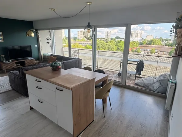 Loue appartement 64m² meublé T3 avec terrasse et garage Île de Nantes