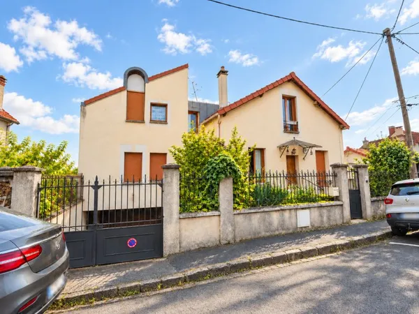 Maison 8 pièces 200 m²