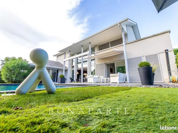 Maison 6 pièces 187 m²