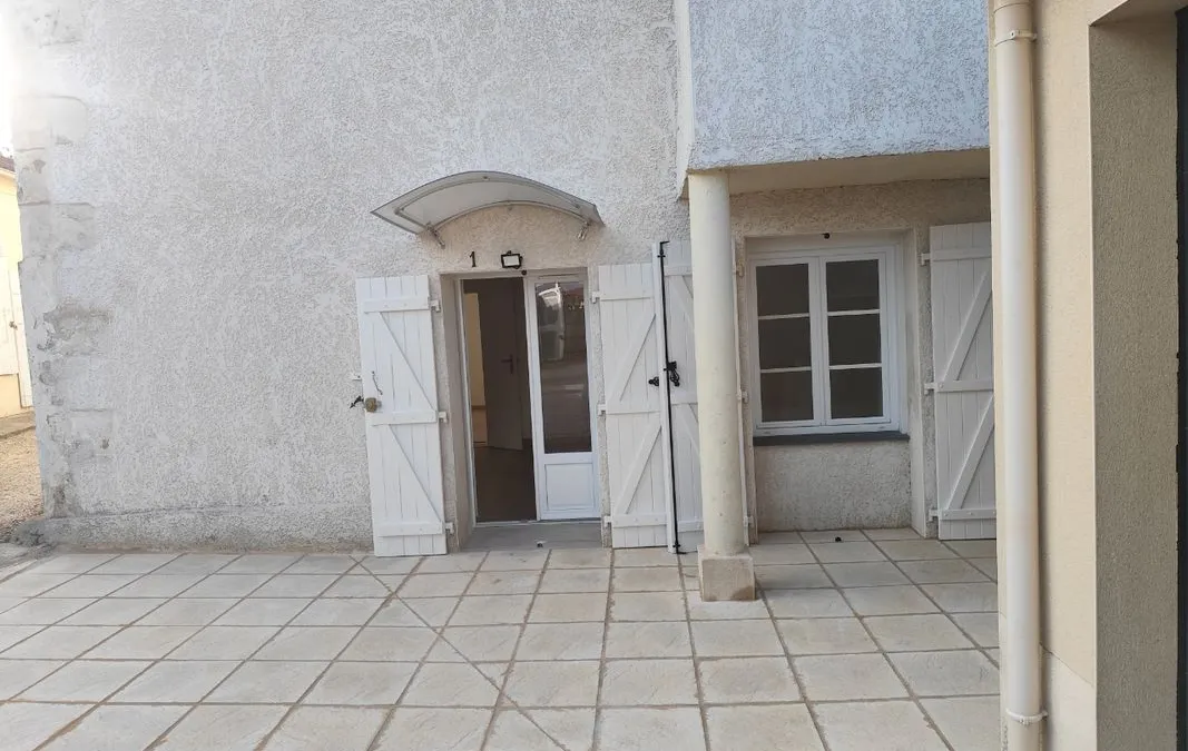 Photo 1