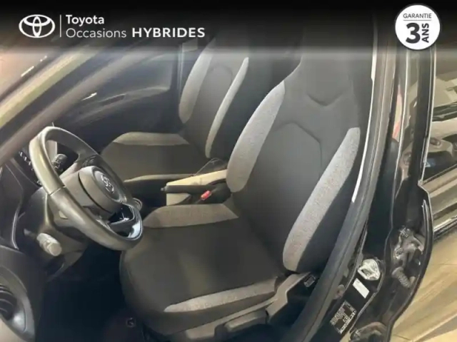 Toyota Aygo x 1.0 vvt-i 72ch dynamic s-cvt pack zen — photo 11