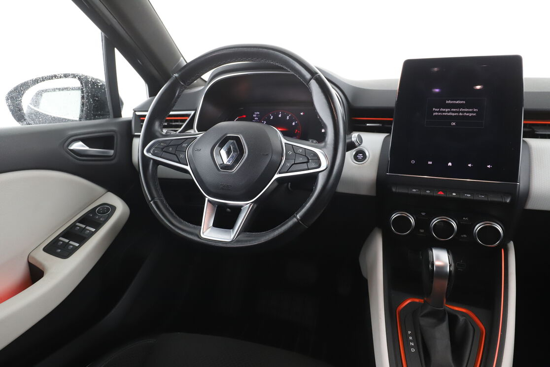 Renault Clio 1.3 TCe Intens EDC — photo 12