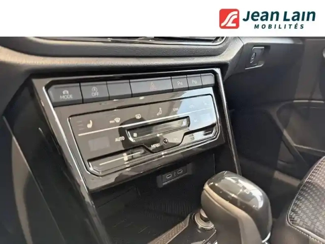 Volkswagen T-Roc cabriolet 1.5 tsi evo2 150 start/stop dsg7 — photo 50