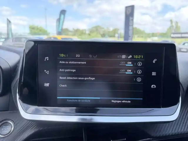Peugeot 2008 electrique 136 ch — photo 32