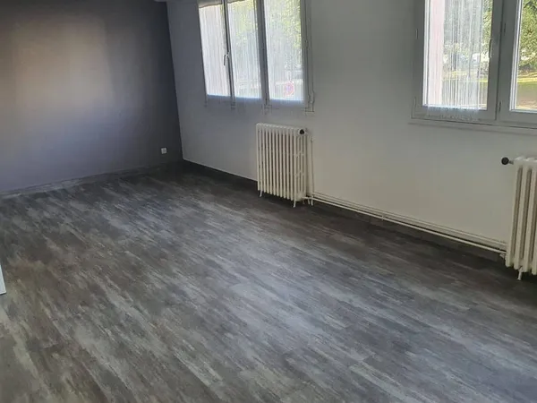 Parking/Garage/Box 85 m²