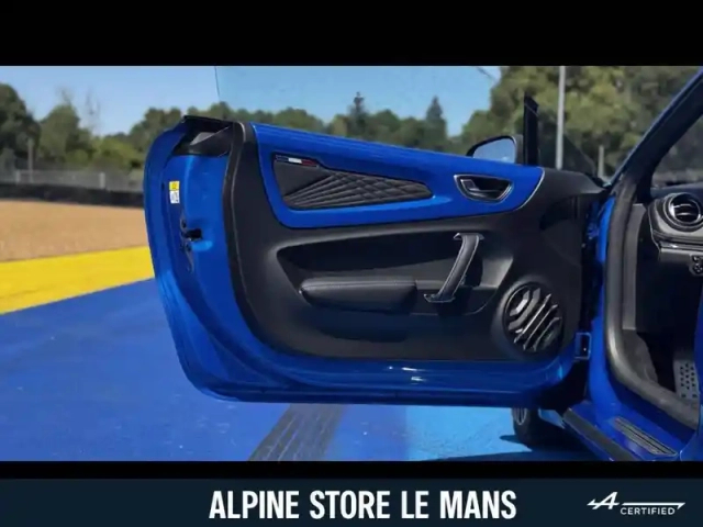 Alpine A110 — photo 11