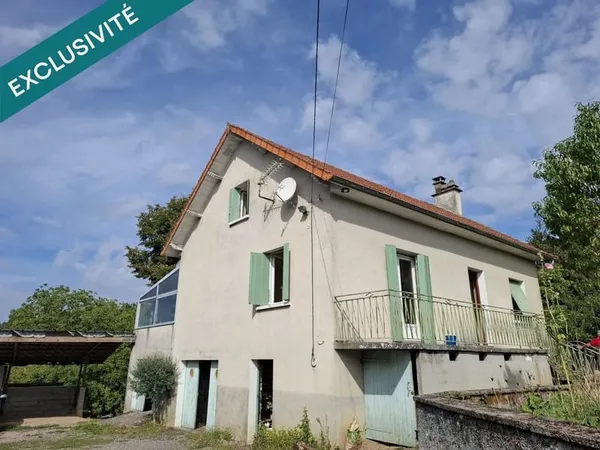 Maison 4 chambres à rénover  Terrain 1 189 m²  Garage & caves.