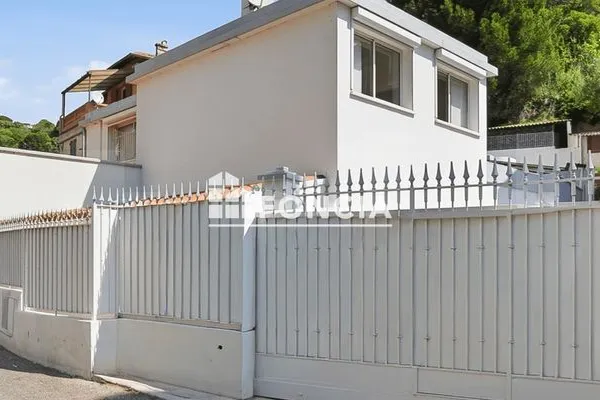 Maison 6 pièces 313 m²