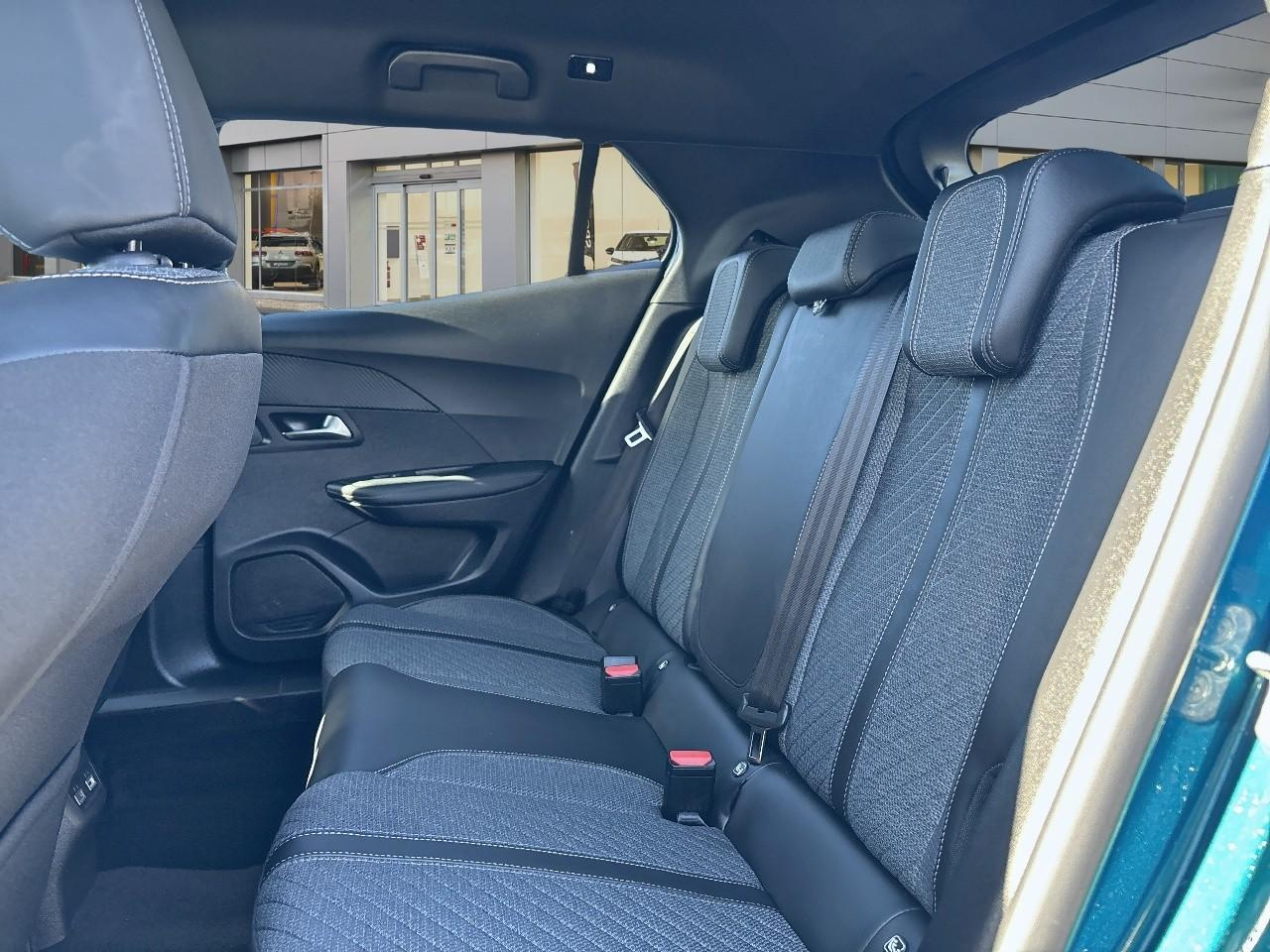Peugeot 2008 1.2 hybrid 145ch allure e-dcs6 — photo 10