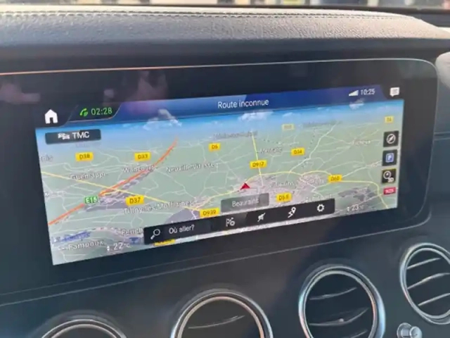 Mercedes Classe E berline 220 d amg line — photo 6