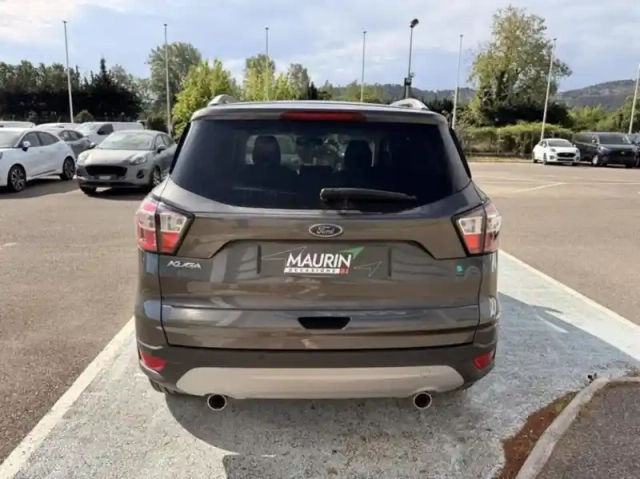 Ford Kuga 2.0 tdci 150ch stop&amp;start titanium 4x2 — photo 6
