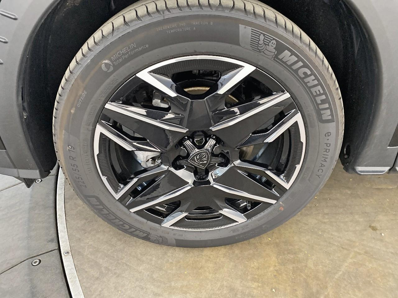 Peugeot 3008 hybrid 145 e-dcs6 gt — photo 11