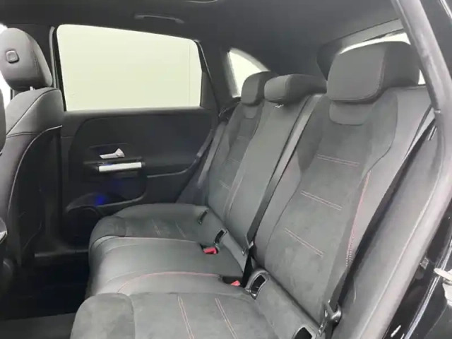 Mercedes Classe B 180 d amg line edition ba8 — photo 20