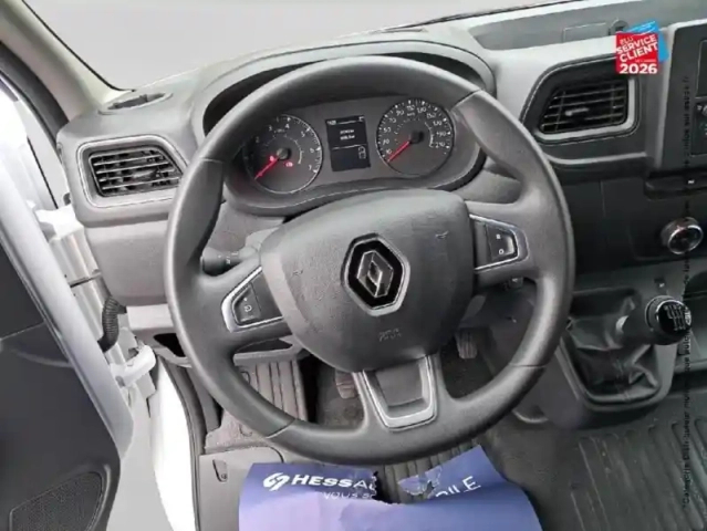 Renault Master fg f3300 l2h2 2.3 blue dci 135ch grand confort euro6 — photo 12