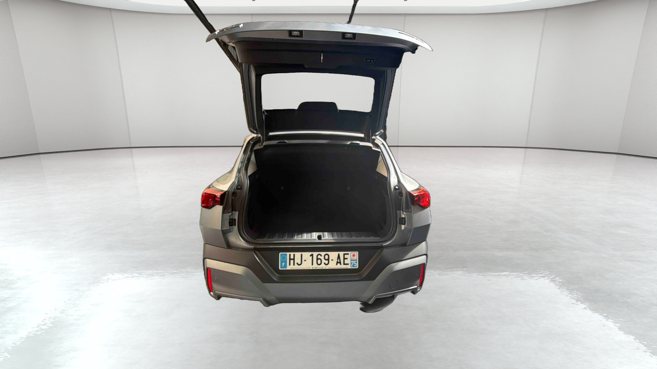 BMW iX2 eDrive20 204ch BVA — photo 13