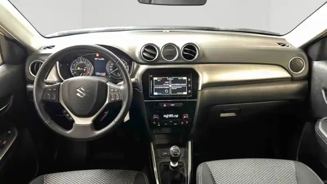 Suzuki Vitara 1.4 boosterjet hybrid — photo 46
