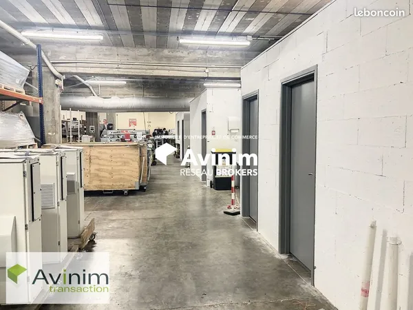 Local 1116 m² Épinal