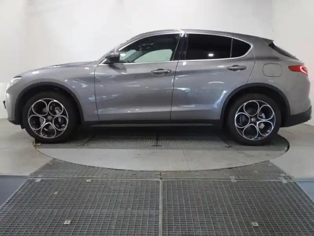 Alfa Romeo Stelvio 2.2 diesel 210ch executive q4 at8 my19 — photo 5