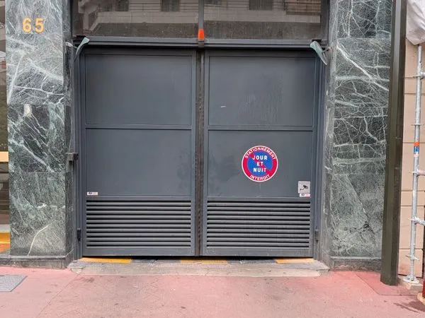 Place de parking en sous-sol à louer - Levallois-Perret