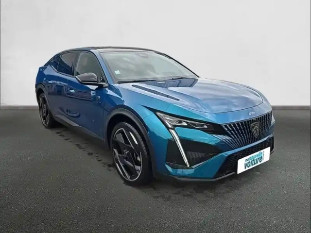 Peugeot 408 phev 225 e-eat8 — photo 3