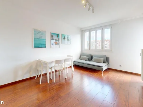 Chambre 5 pièces 78 m²