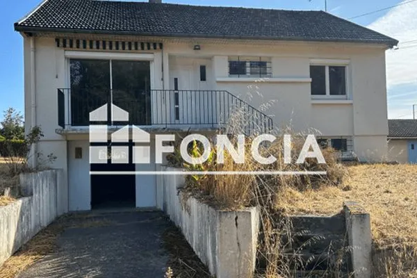 Maison Location Châtellerault 4p 95m² 642€