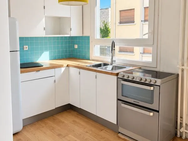 Bel appartement 2 pièces de 44 m² - rue des Favorites / Métro Vaugirard