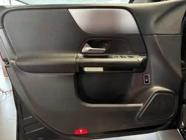 Mercedes Classe B 180 d style line edition — photo 50