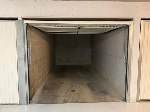 Garage en location à La Ciotat