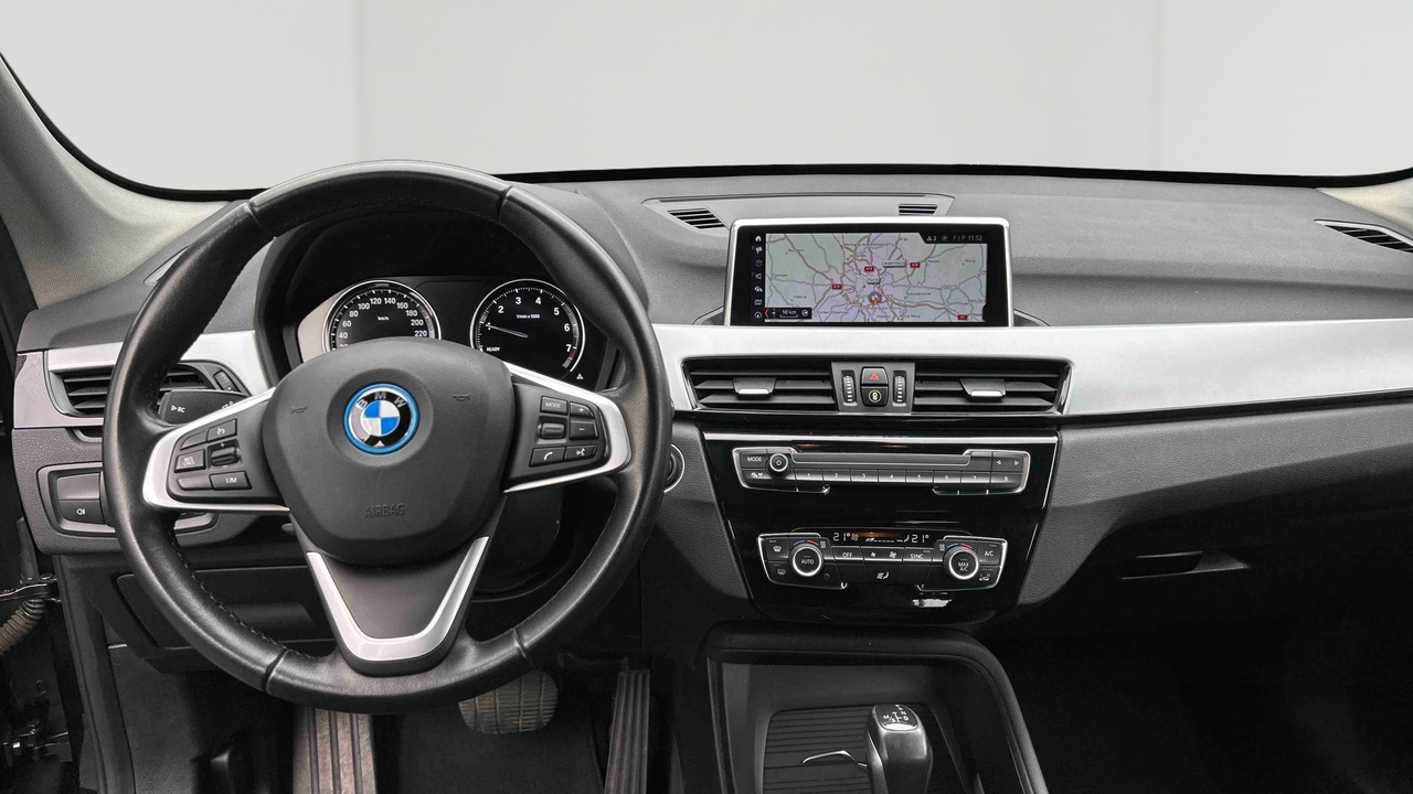 BMW X1 xDrive 25e 220 ch BVA6 — photo 9