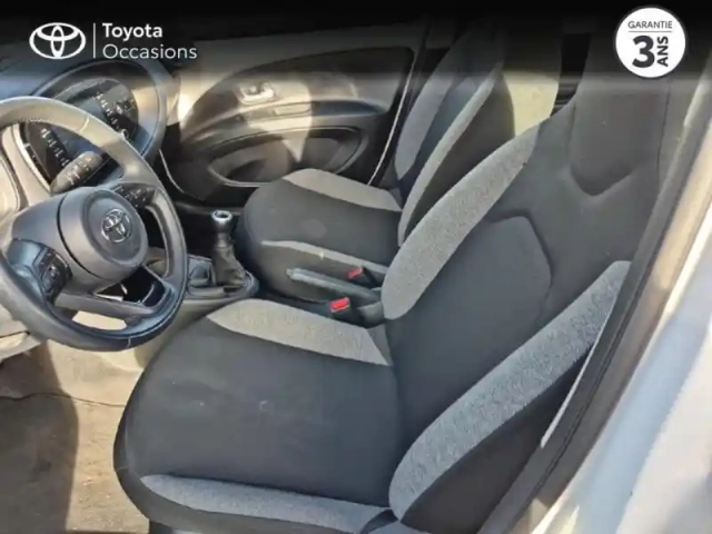 Toyota Aygo X 1.0 vvt-i 72ch dynamic — photo 11