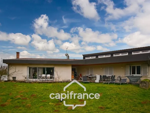 Maison à vendre 5 pièces proche de BLETTERANS, LONS LE SAUNIER (39)