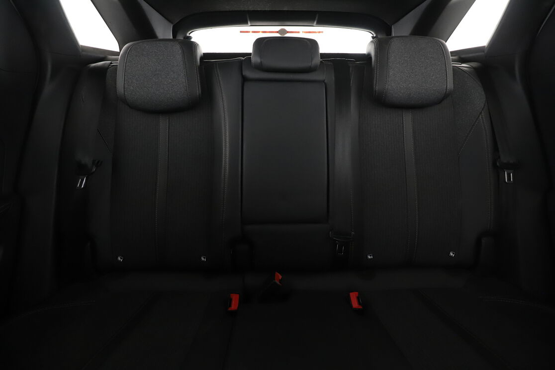 Peugeot 3008 1.2 PureTech GT Line EAT6 — photo 14