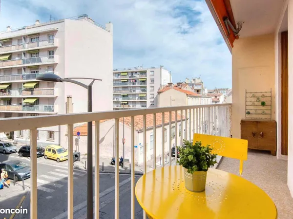 Location T3 Endoume 65m2 avec balcon