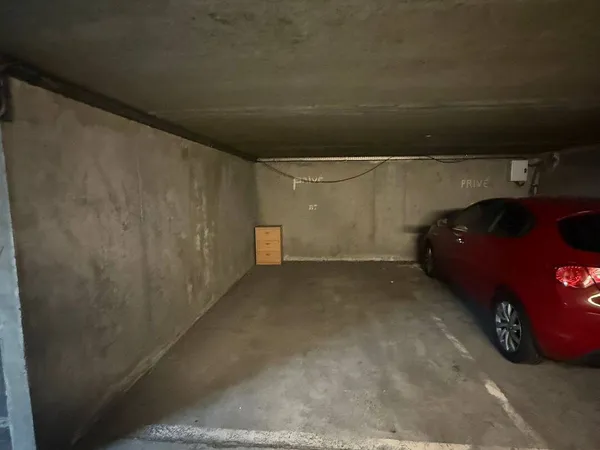 Parking 12 m²