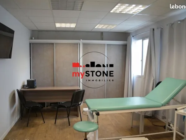 Local 94 m² TREVOUX