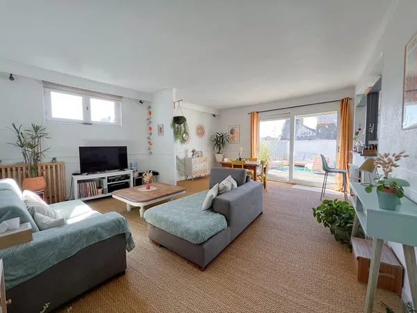 Spacieux appartement à vendre aux coeur des Ponts de Cé à quelques pas des bords de Loire - 5 chambr