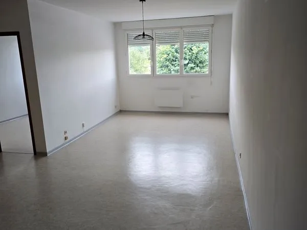T2 non meublé 46 m² - 1 er étage, lumineux, 1 km gare, <10 min centre-ville