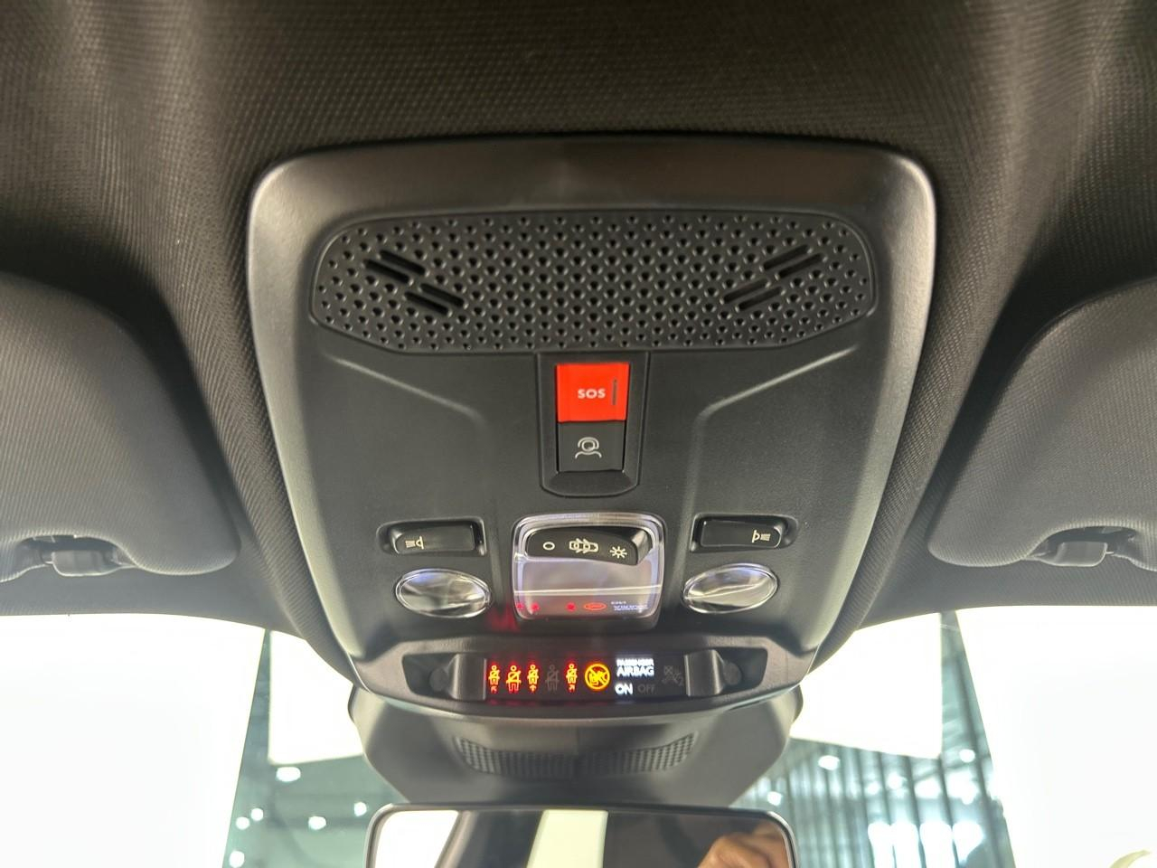Peugeot 2008 100 s&s bvm6 business — photo 27