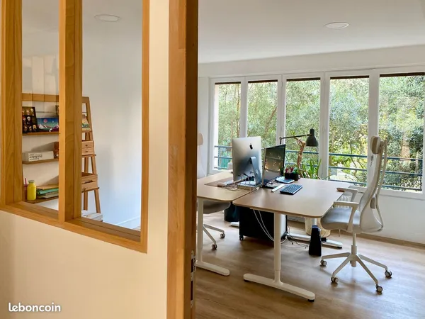 Bureau privé climatisé, 14 m² ou 28 m²