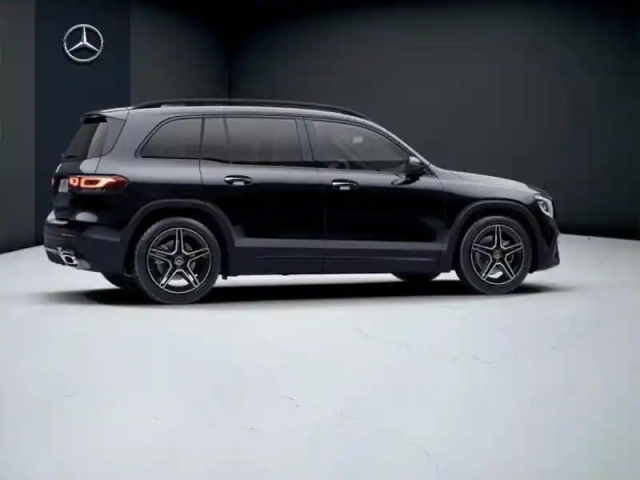 Mercedes Glb 200 d amg line — photo 19