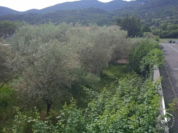 Terrain 400 m²