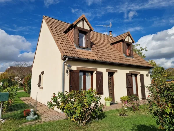 Selles sur cher Maison proche centre ville 95.46 m² avec jardin et garage