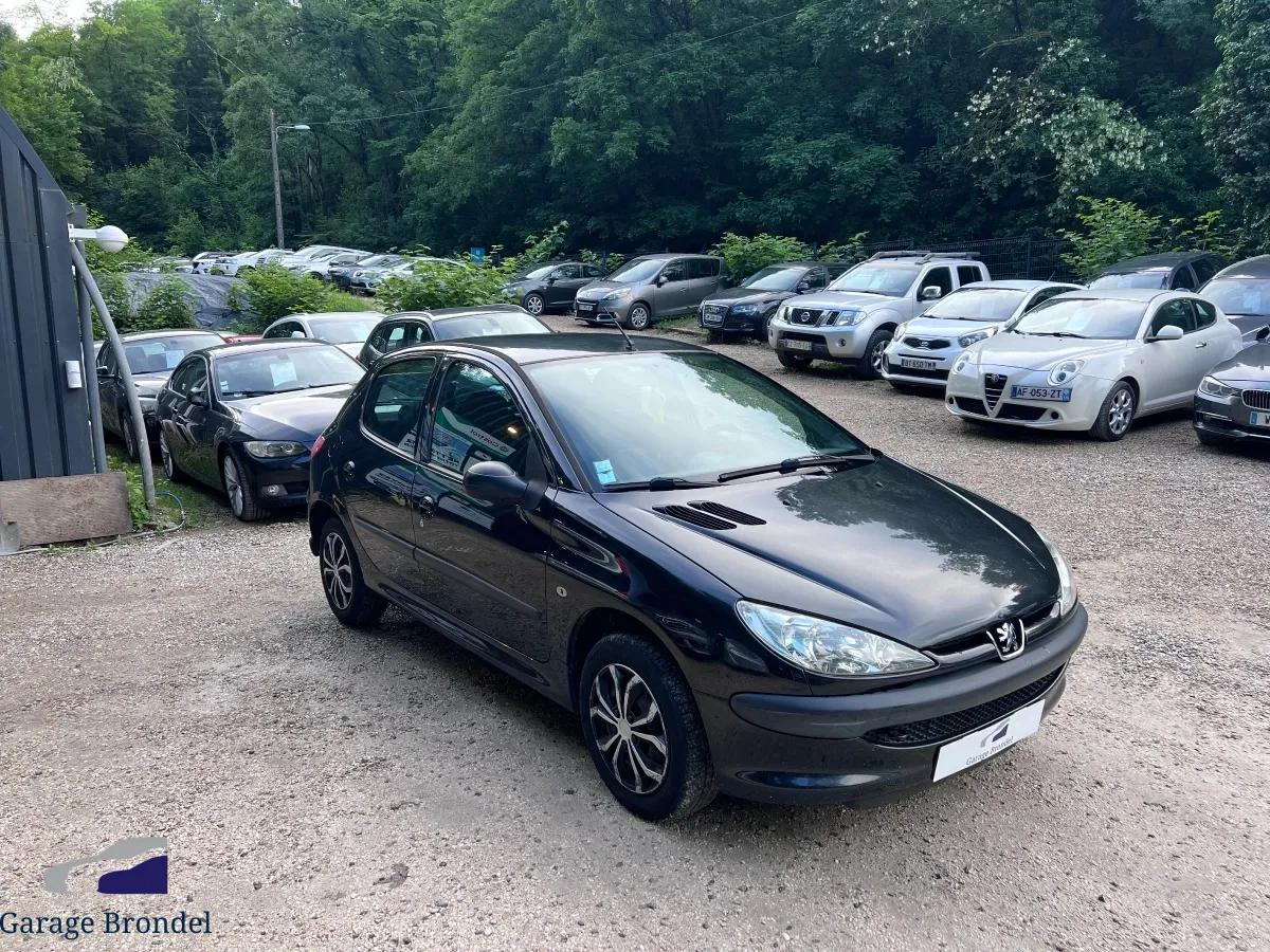 Peugeot 206 occasion - Essence - 2004 - 190 000 km - 3 400 € - Sathonay-Camp (Rhône) 992786245195 — photo 6