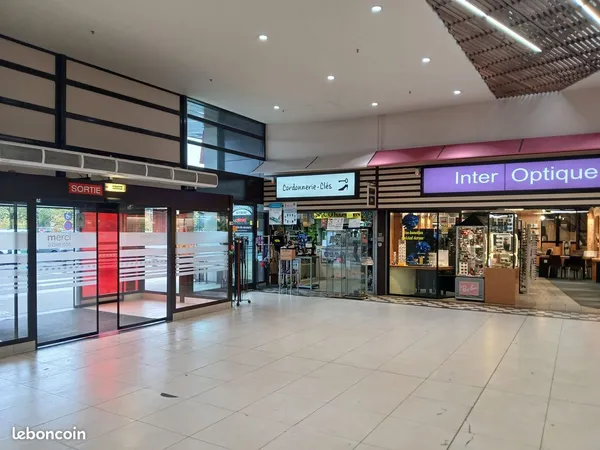 Cordonnerie+clés à vendre- secteur Thionville -64m2-25ans d'activité