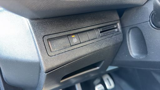 Peugeot 5008 1.5 BlueHDi 130 - GT – 2021 – 82836 km – Diesel – Boîte Manuelle — photo 27
